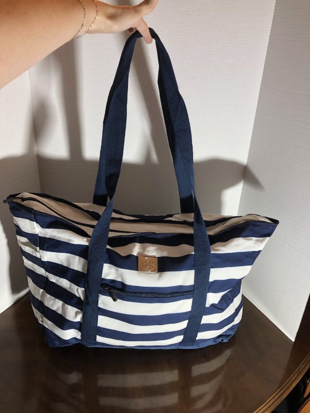 B & C Large Water Resistant Beach Bag In Navy Stripes 21” x 15” x 6”